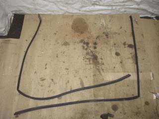 уплотнитель Volkswagen Sharan 1 поколение [рестайлинг] 2001, 1.9 л., TDi, AUY, дизель, МКПП, серебро, минивэн, передний привод