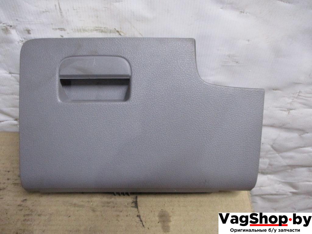 бардачок Volkswagen Golf Plus 1 поколение 2005, 1.9 л., TDi, BKC, дизель, МКПП, серый, хетчбэк 5 дв., передний привод, 5M1858719E - фото №1