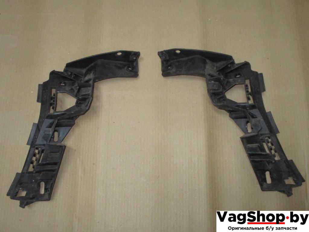 Крепление бампера заднего Volkswagen Golf Plus 1 поколение 2005, 1.9 л., TDi, BKC, дизель, МКПП, серый, хетчбэк 5 дв., передний привод, 5M0807376, 5M0807375 - фото №1