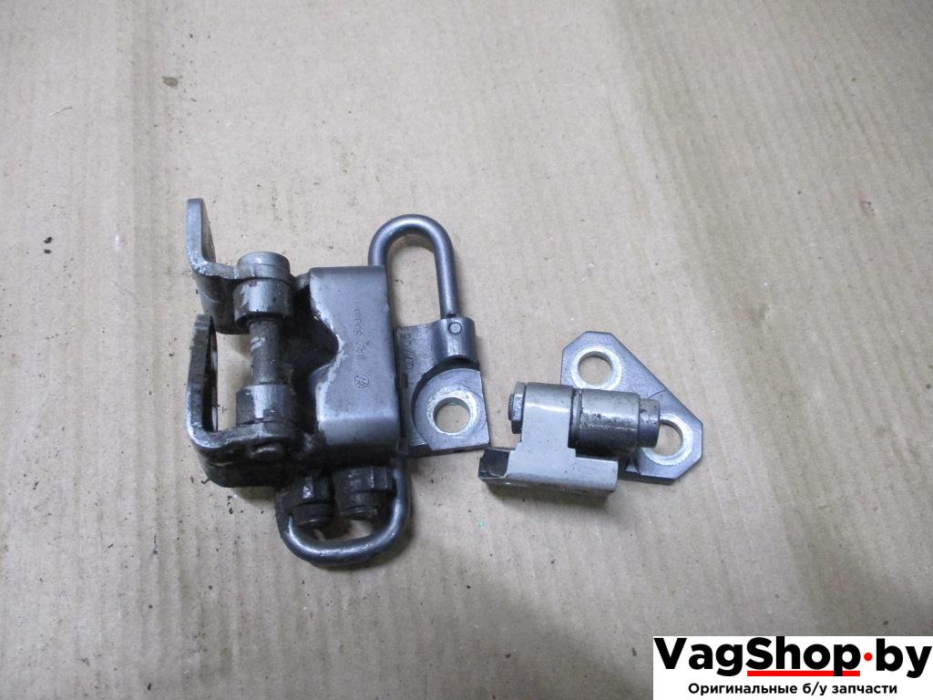 петля двери Volkswagen Golf Plus 1 поколение 2005, 1.9 л., TDi, BKC, дизель, МКПП, серый, хетчбэк 5 дв., передний привод, 1K4833402G, 1K4833412H - фото №1