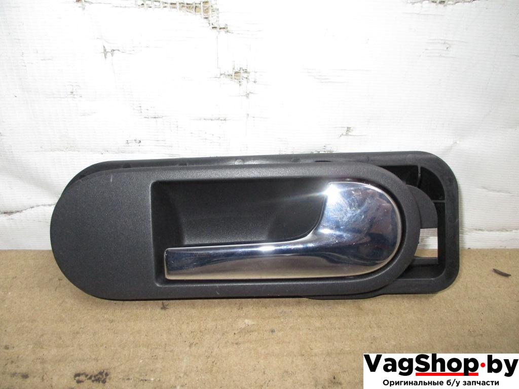 ручка внутренняя передняя правая Volkswagen Golf Plus 1 поколение 2005, 1.9 л., TDi, BKC, дизель, МКПП, серый, хетчбэк 5 дв., передний привод, 5M0837114 - фото №1