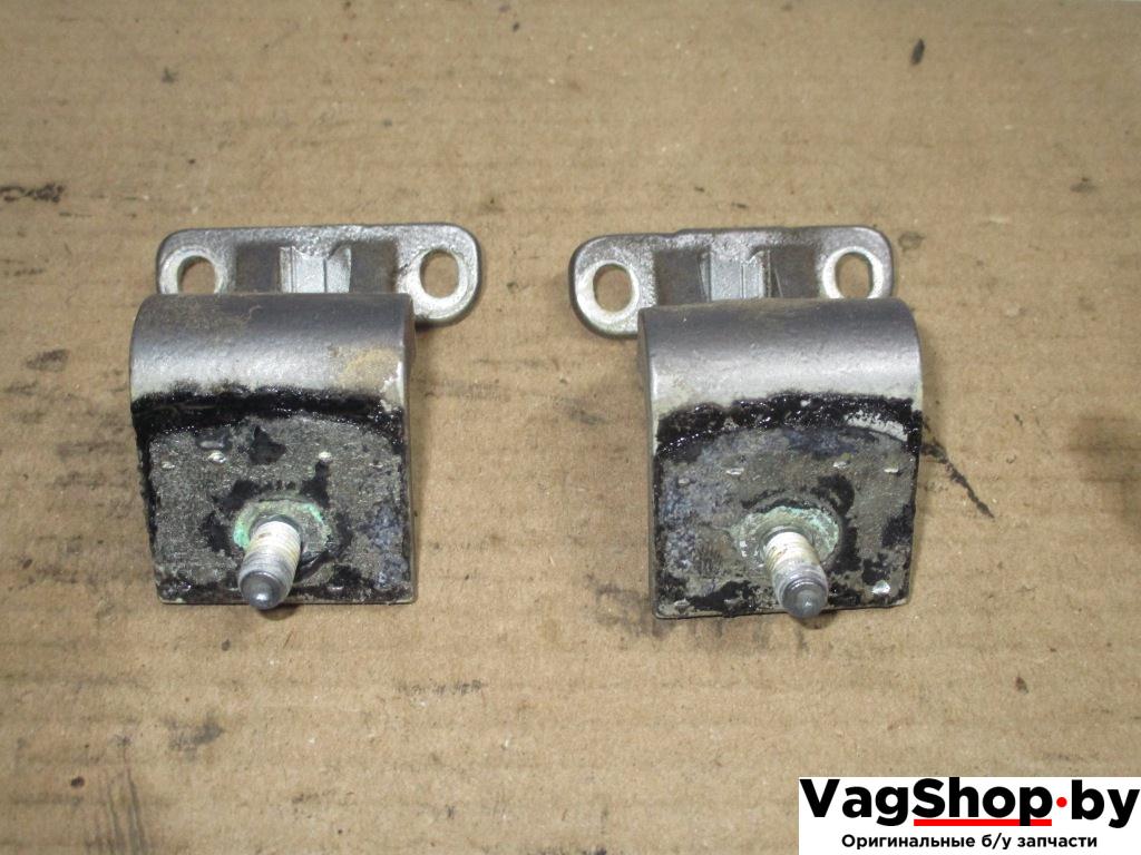 петля крышки багажника Volkswagen Golf Plus 1 поколение 2005, 1.9 л., TDi, BKC, дизель, МКПП, серый, хетчбэк 5 дв., передний привод - фото №1