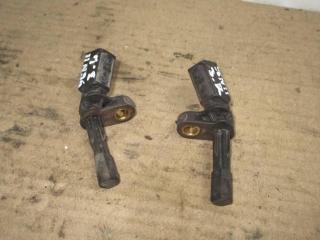 датчик ABS Volkswagen Golf Plus 1 поколение 2005, 1.9 л., TDi, BKC, дизель, МКПП, серый, хетчбэк 5 дв., передний привод, 1K0927807, 1K0927808