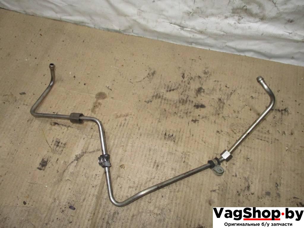 масляная трубка турбины Volkswagen Golf Plus 1 поколение 2005, 1.9 л., TDi, BKC, дизель, МКПП, серый, хетчбэк 5 дв., передний привод, 038145771 - фото №1