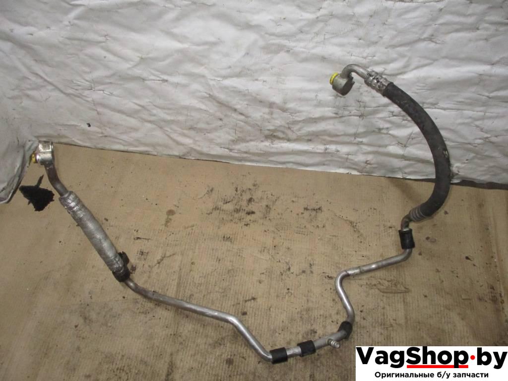 трубка кондиционера Volkswagen Golf Plus 1 поколение 2005, 1.9 л., TDi, BKC, дизель, МКПП, серый, хетчбэк 5 дв., передний привод, 1K0820743AM - фото №1