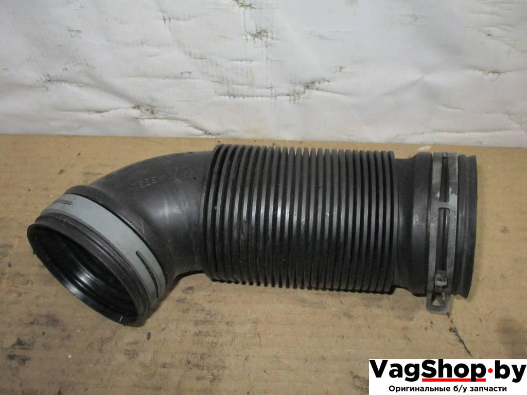 воздуховод Volkswagen Golf Plus 1 поколение 2005, 1.9 л., TDi, BKC, дизель, МКПП, серый, хетчбэк 5 дв., передний привод, 1K0129684B - фото №1