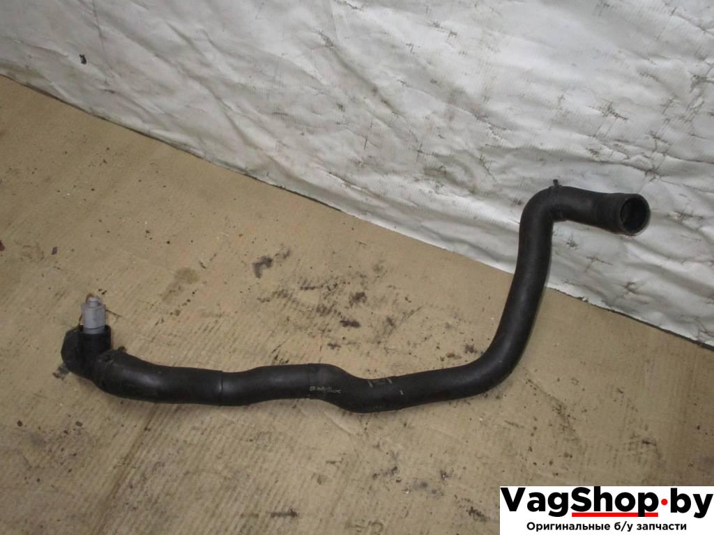 патрубок (трубопровод, шланг) Volkswagen Golf Plus 1 поколение 2005, 1.9 л., TDi, BKC, дизель, МКПП, серый, хетчбэк 5 дв., передний привод, 1K0122051AM - фото №1