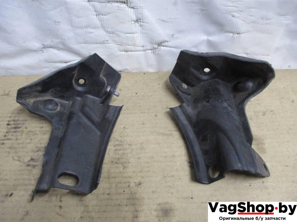 заглушка Volkswagen Golf Plus 1 поколение 2005, 1.9 л., TDi, BKC, дизель, МКПП, серый, хетчбэк 5 дв., передний привод, 5M0823601C - фото №1