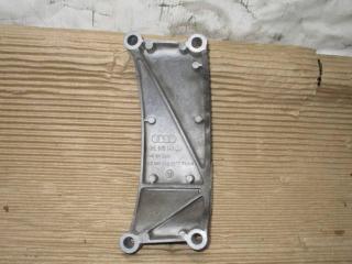 кронштейн генератора Audi A6 4F/C6 [рестайлинг] 2009, 3.0 л., TFSI, CAJ, бензин, АКПП, черный, седан, полный привод, 06E903143A