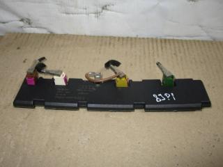 усилитель антенны Audi A6 4F/C6 2006, 3.2 л., FSI, AUK, бензин, АКПП, зеленый, седан, полный привод, 4F5035225C