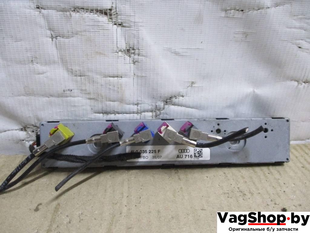 усилитель антенны Audi Q7 4L 2007, 3.0 л., TDi, BUN, дизель, АКПП, черный, внедорожник 5 дв., полный привод, 4L0035225F - фото №1