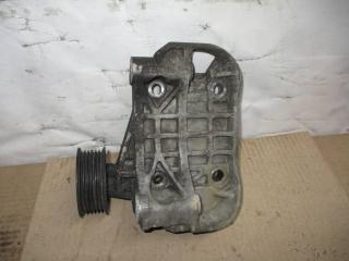 кронштейн генератора Audi Q7 4L 2007, 3.0 л., TDi, BUN, дизель, АКПП, черный, внедорожник 5 дв., полный привод, 059903143Q