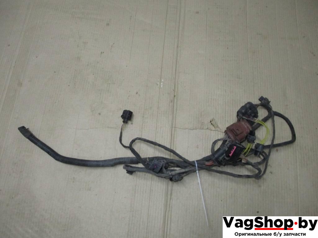 Проводка бампера заднего Audi Q7 4L 2007, 3.0 л., TDi, BUN, дизель, АКПП, черный, внедорожник 5 дв., полный привод - фото №1