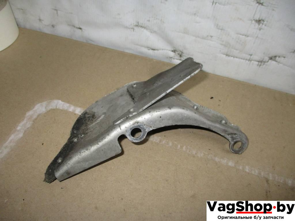 кронштейн полуоси Audi A6 4G/C7 2013, 3.0 л., TDi, CLA, дизель, АКПП, серый, универсал, полный привод, 4G0903445 - фото №1