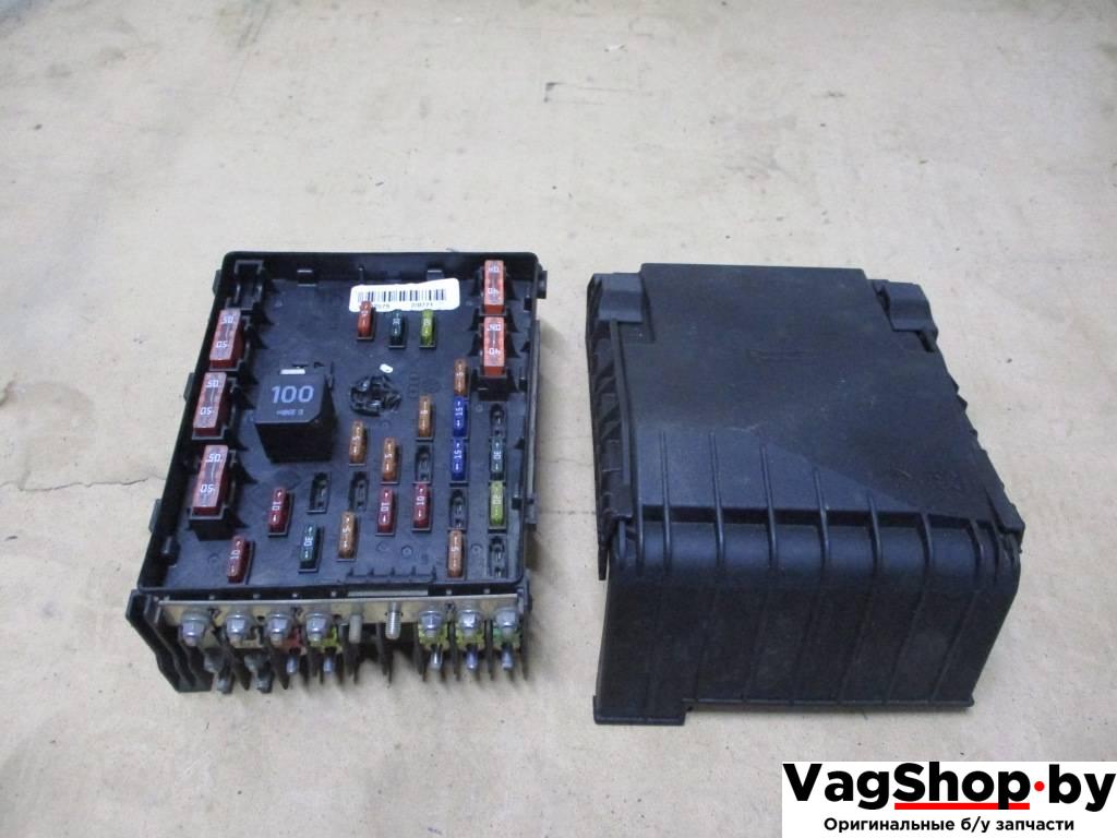 блок предохранителей Volkswagen Passat B6 2009, 2.0 л., TDi, CBA, дизель, АКПП, черный, универсал, передний привод, 3C0937125 - фото №1