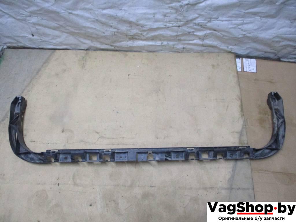 Крепление бампера заднего Volkswagen Passat B6 2009, 2.0 л., TDi, CBA, дизель, АКПП, черный, универсал, передний привод, 3C9807863 - фото №1