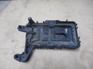 полка аккумулятора Volkswagen Passat B6 2009, 2.0 л., TDi, CBA, дизель, АКПП, черный, универсал, передний привод, 1K0915333H