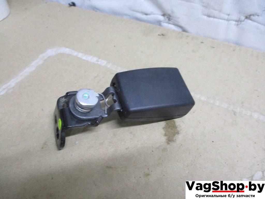 замок ремня безопасности Volkswagen Passat B6 2009, 2.0 л., TDi, CBA, дизель, АКПП, черный, универсал, передний привод, 3C0857740B - фото №1