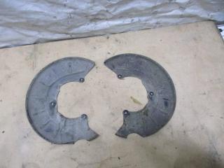 защитный кожух тормозного механизма Volkswagen Passat B6 2009, 2.0 л., TDi, CBA, дизель, АКПП, черный, универсал, передний привод, 1K0615311F, 1K0615312F