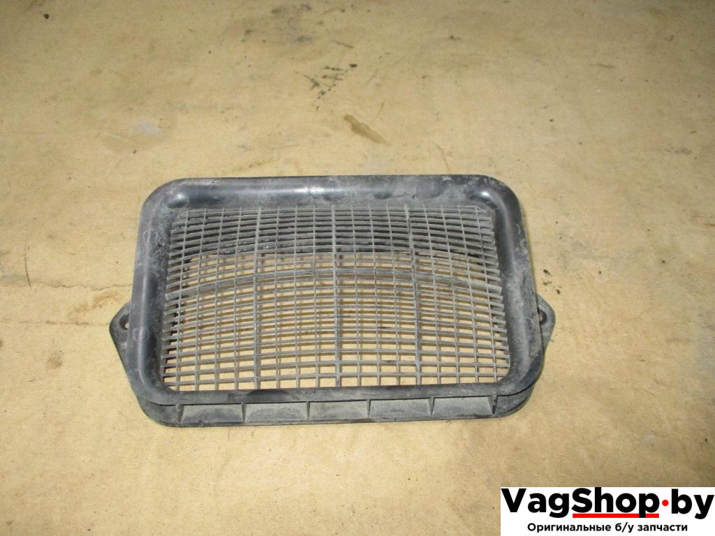 воздухозаборник Volkswagen Passat B6 2009, 2.0 л., TDi, CBA, дизель, АКПП, черный, универсал, передний привод, 1K0815479B - фото №1