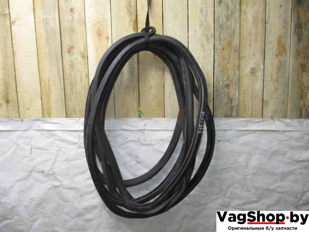 уплотнитель Volkswagen Passat B6 2009, 2.0 л., TDi, CBA, дизель, АКПП, черный, универсал, передний привод, 3C4867911B, 3C9867913B - фото №1