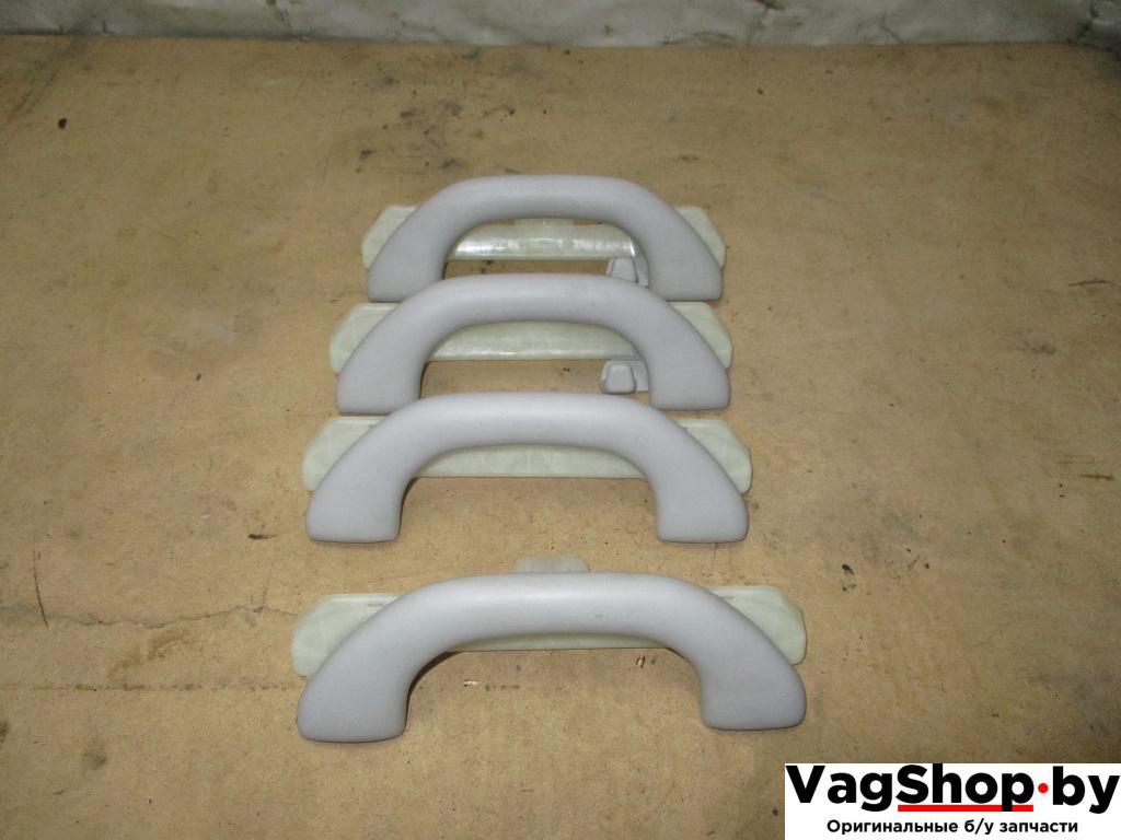 ручка внутренняя потолочная Volkswagen Passat B6 2009, 2.0 л., TDi, CBA, дизель, АКПП, черный, универсал, передний привод - фото №1