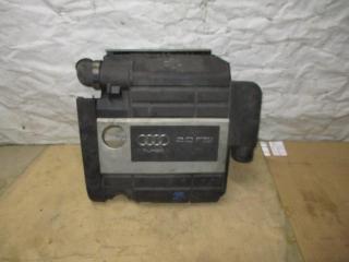 декоративная крышка двигателя Audi A3 8P/8PA [рестайлинг] 2006, 2.0 л., TFSI, AXX, бензин, МКПП, голубой, хетчбэк 5 дв., полный привод, 06F133837N