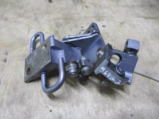 петля двери Audi A3 8P/8PA [рестайлинг] 2006, 2.0 л., TFSI, AXX, бензин, МКПП, голубой, хетчбэк 5 дв., полный привод, 8P4833412, 8P4833402