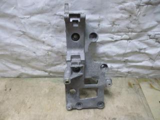 кронштейн двигателя Audi A3 8P/8PA [рестайлинг] 2006, 2.0 л., TFSI, AXX, бензин, МКПП, голубой, хетчбэк 5 дв., полный привод, 06F903143E