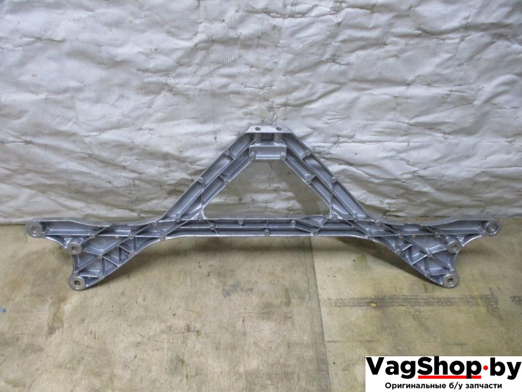 распорка стоек Audi A8 D4/4H 2011, 4.2 л., FSI, CDR, бензин, АКПП, серый, седан, полный привод, 4H0806151B - фото №1