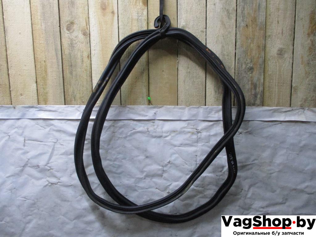 уплотнитель Audi A8 D4/4H 2011, 4.2 л., FSI, CDR, бензин, АКПП, серый, седан, полный привод, 4H0827705B - фото №1