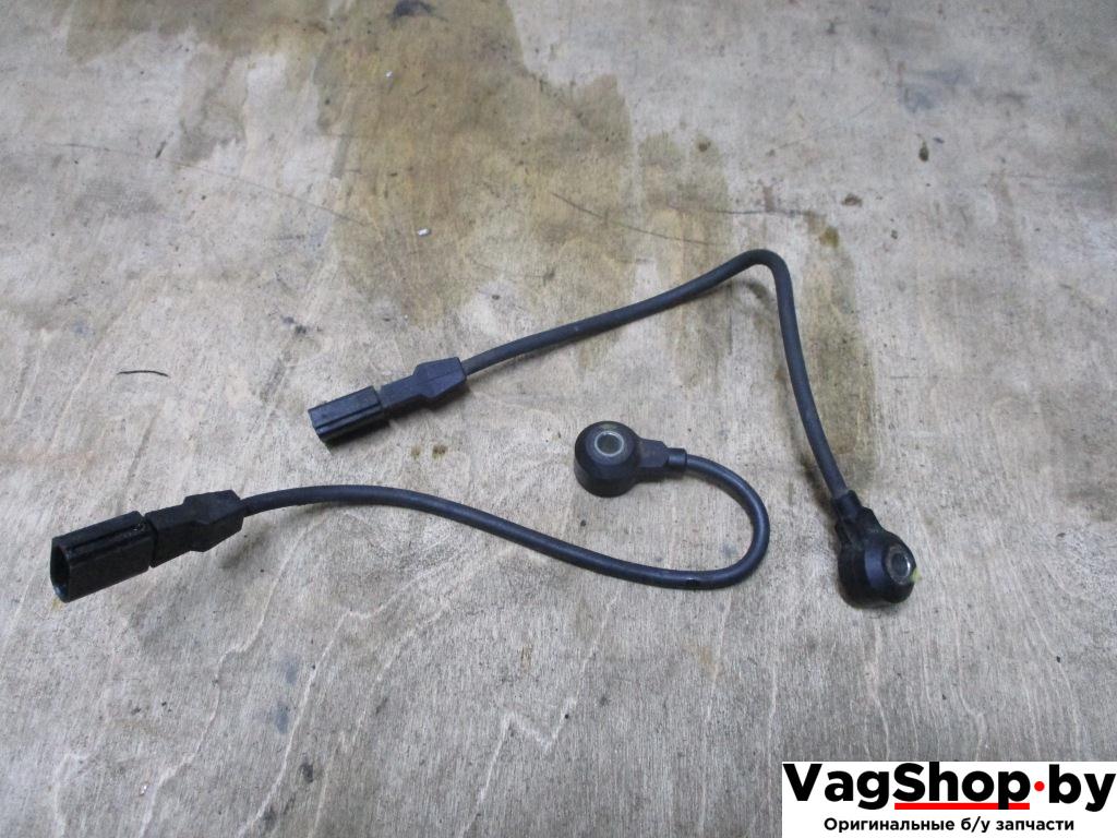 датчик детонации Audi A8 D4/4H 2011, 4.2 л., FSI, CDR, бензин, АКПП, серый, седан, полный привод, 079905377E - фото №1