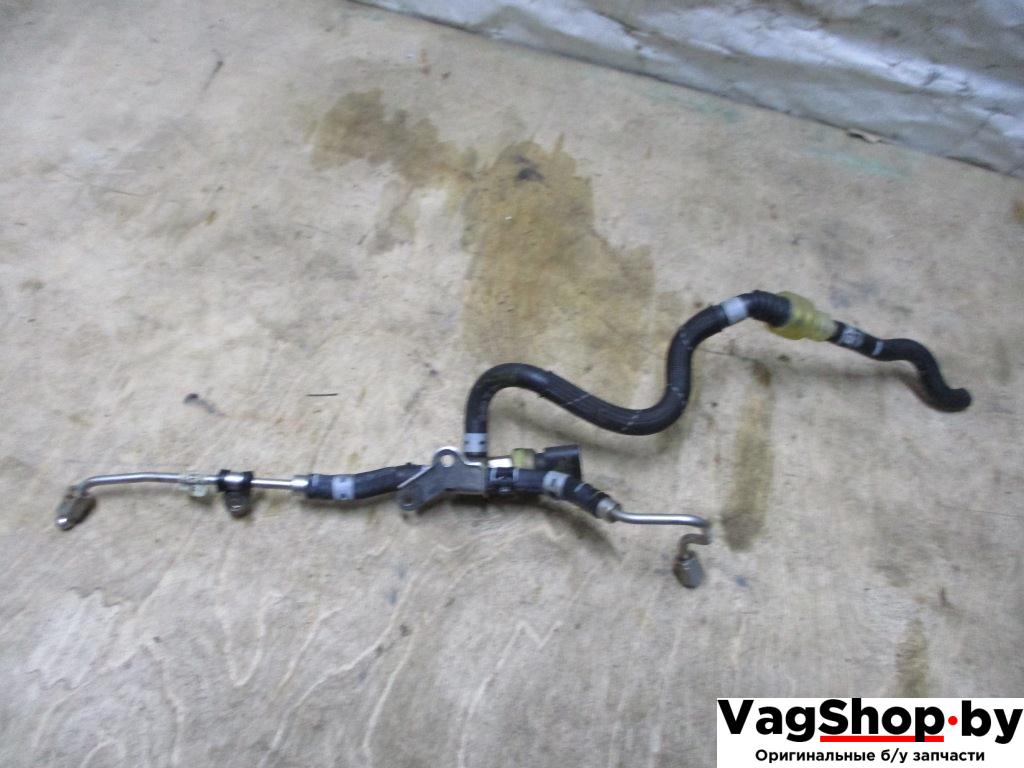 трубка топливная Audi A8 D4/4H 2011, 4.2 л., FSI, CDR, бензин, АКПП, серый, седан, полный привод, 079127509CA, 079127509CB, 079133986, 06E906051K - фото №1