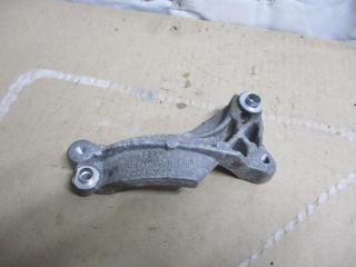 кронштейн компрессора кондиционера Audi A8 D4/4H 2011, 4.2 л., FSI, CDR, бензин, АКПП, серый, седан, полный привод, 079260885B