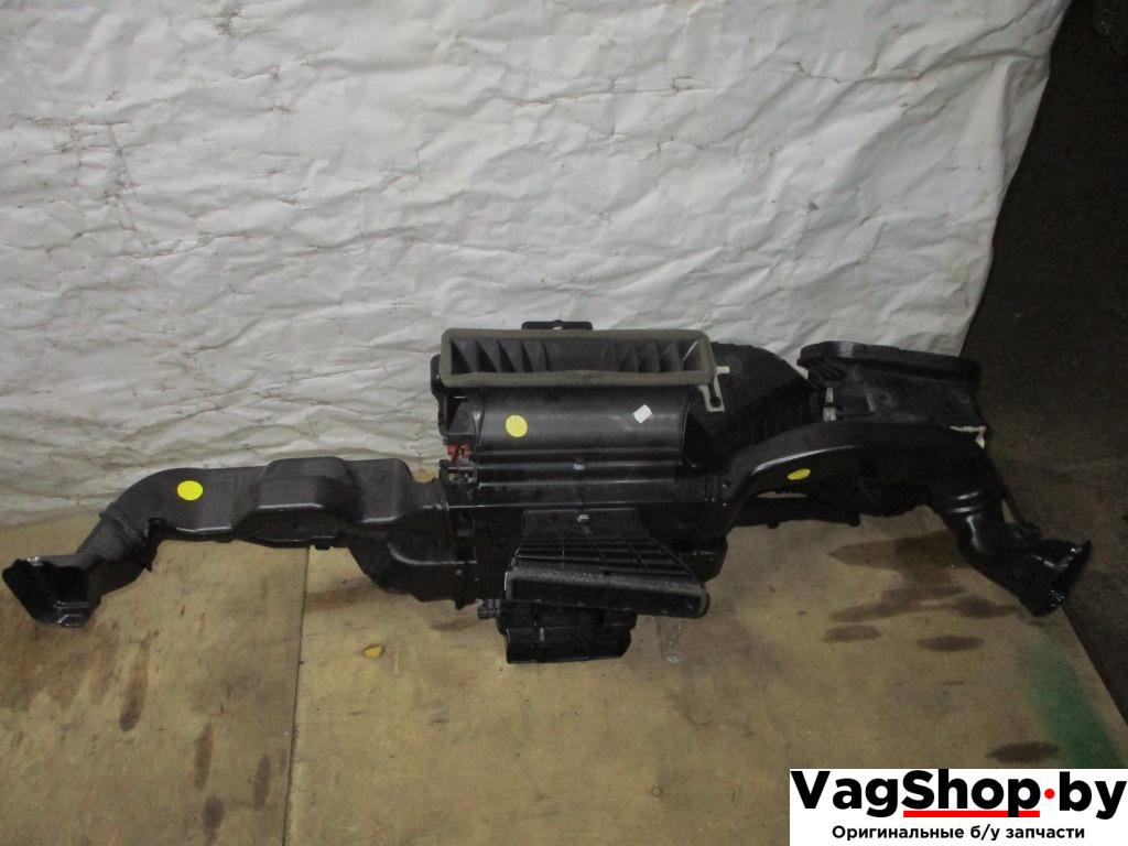 корпус отопителя (печки) Audi Q5 8R 2010, 2.0 л., TDi, CAH, дизель, АКПП, белый, внедорожник 5 дв., полный привод, 8K1820005AS - фото №1