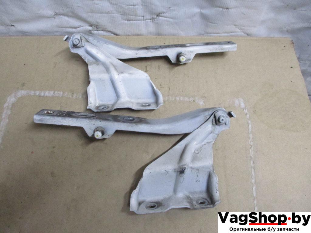 петля капота Audi Q5 8R 2010, 2.0 л., TDi, CAH, дизель, АКПП, белый, внедорожник 5 дв., полный привод, 8R0823301A, 8R0823302A - фото №1