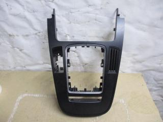 Декоративная накладка центральной консоли Audi Q5 8R 2010, 2.0 л., TDi, CAH, дизель, АКПП, белый, внедорожник 5 дв., полный привод, 8K0864261