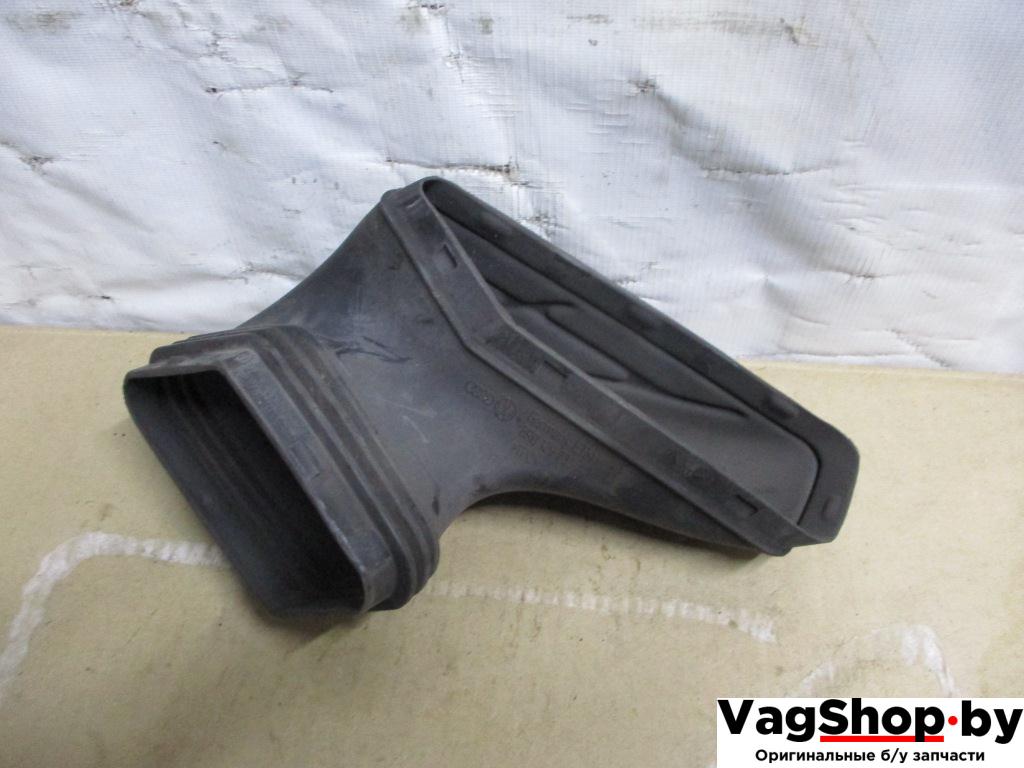 воздухозаборник Audi Q5 8R 2010, 2.0 л., TDi, CAH, дизель, АКПП, белый, внедорожник 5 дв., полный привод, 8R0129739A - фото №1