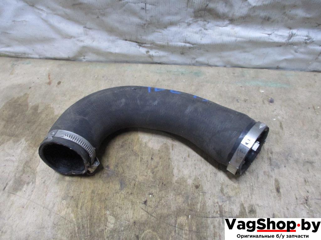 патрубок интеркулера Audi Q5 8R 2010, 2.0 л., TDi, CAH, дизель, АКПП, белый, внедорожник 5 дв., полный привод, 8R0145709H - фото №1