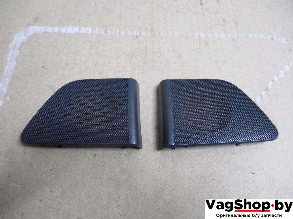 сетка на динамик Audi Q5 8R 2010, 2.0 л., TDi, CAH, дизель, АКПП, белый, внедорожник 5 дв., полный привод, 8R0035409, 8R0035410 - фото №1