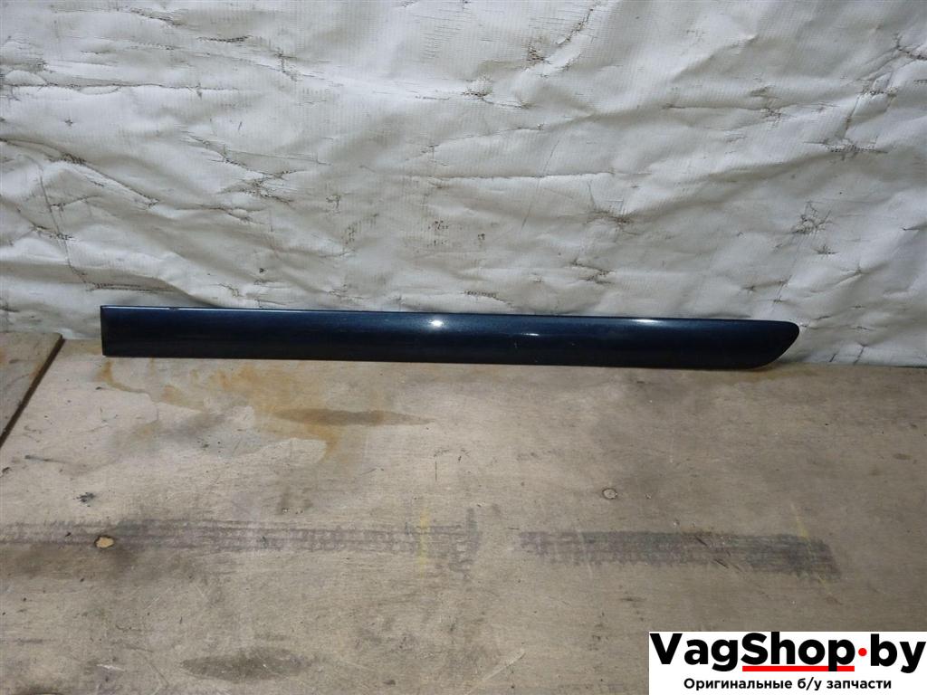 молдинг двери задней левой Volkswagen Golf Plus 1 поколение 2007, 1.9 л., TDi, BLS, дизель, МКПП, сине-зеленый хамелеон, хетчбэк 5 дв., передний привод, 1K4853753 - фото №1