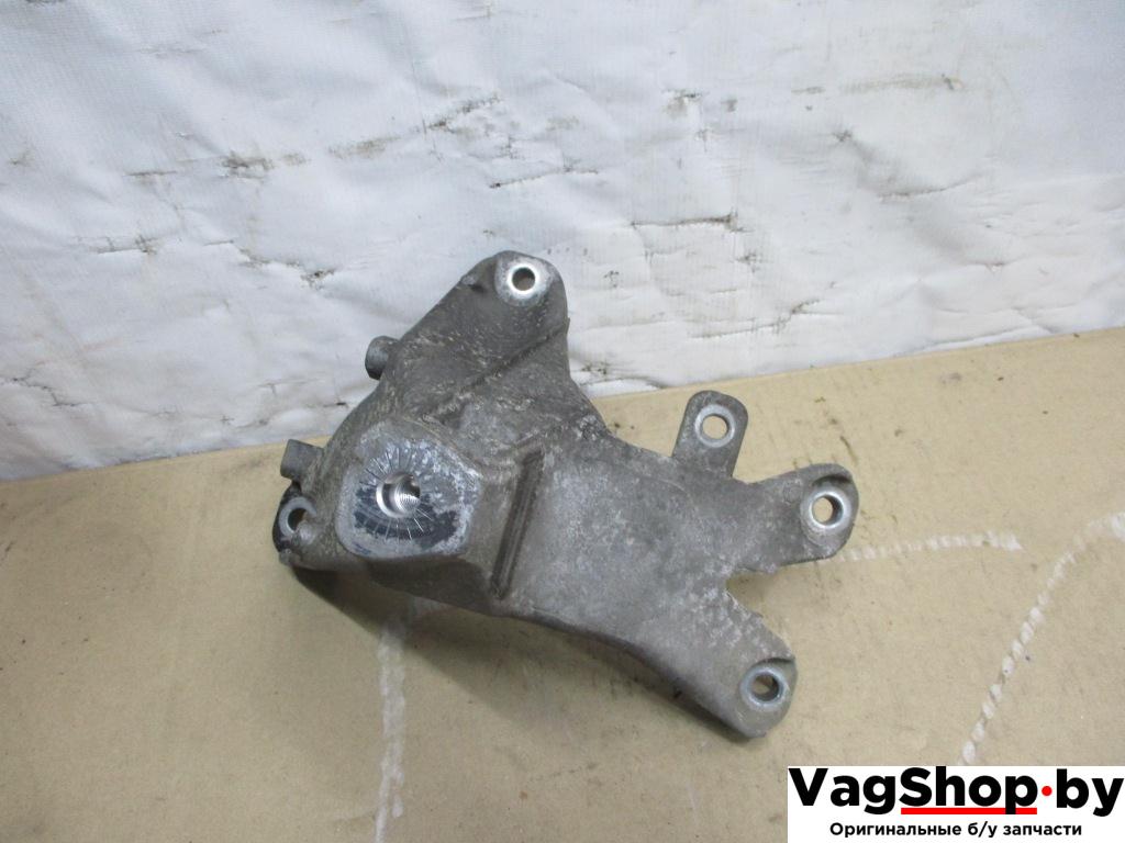 кронштейн двигателя Audi Q5 8R 2010, 2.0 л., TDi, CAH, дизель, АКПП, белый, внедорожник 5 дв., полный привод, 8K0199308CA - фото №1