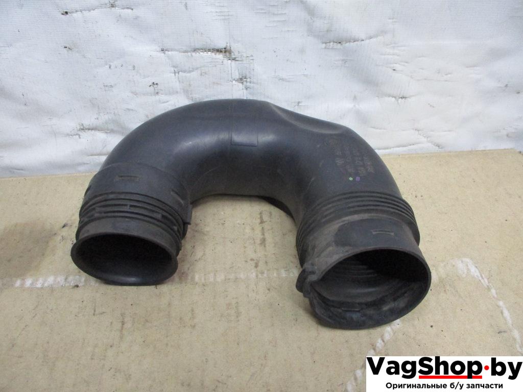 воздуховод Volkswagen Passat B6 2006, 2.0 л., TDi, BKP, дизель, МКПП, черный, универсал, передний привод, 1K0129618AT - фото №1