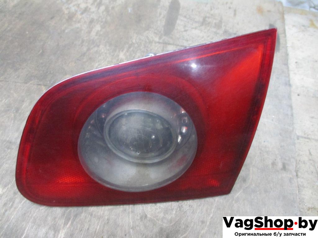 фонарь крышки багажника правый Volkswagen Passat B6 2006, 2.0 л., TDi, BKP, дизель, МКПП, черный, универсал, передний привод, 3C9945094 - фото №1