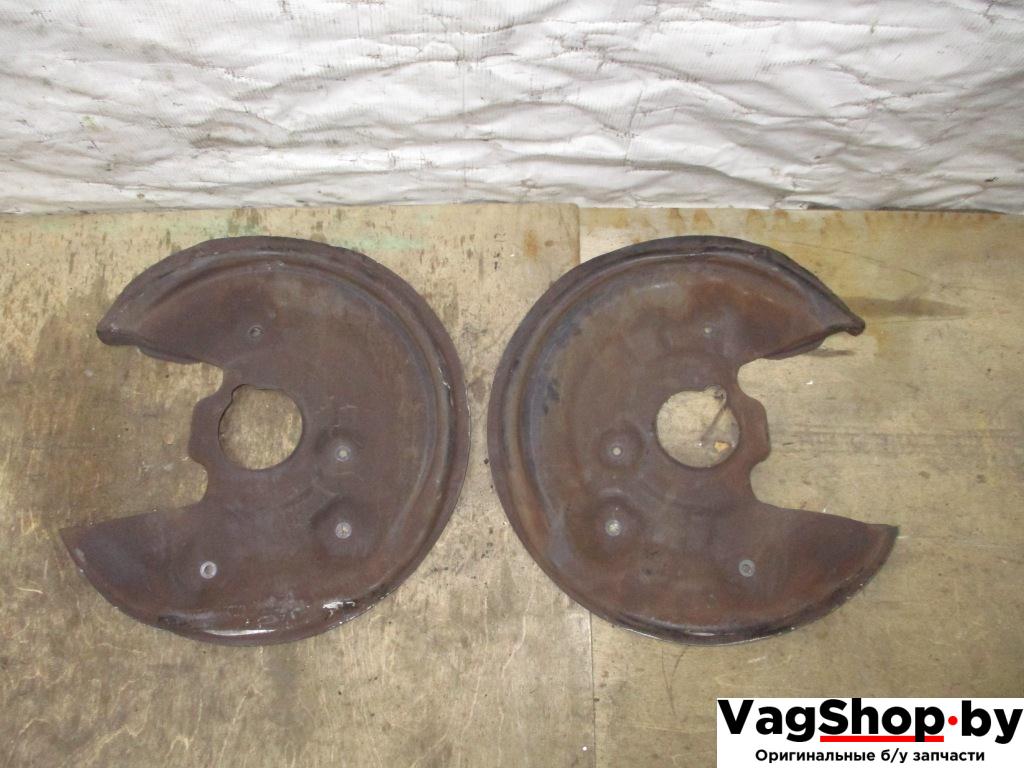 защитный кожух тормозного механизма Volkswagen Passat B6 2006, 2.0 л., TDi, BKP, дизель, МКПП, черный, универсал, передний привод, 3C0615611H, 3C0615612H - фото №1