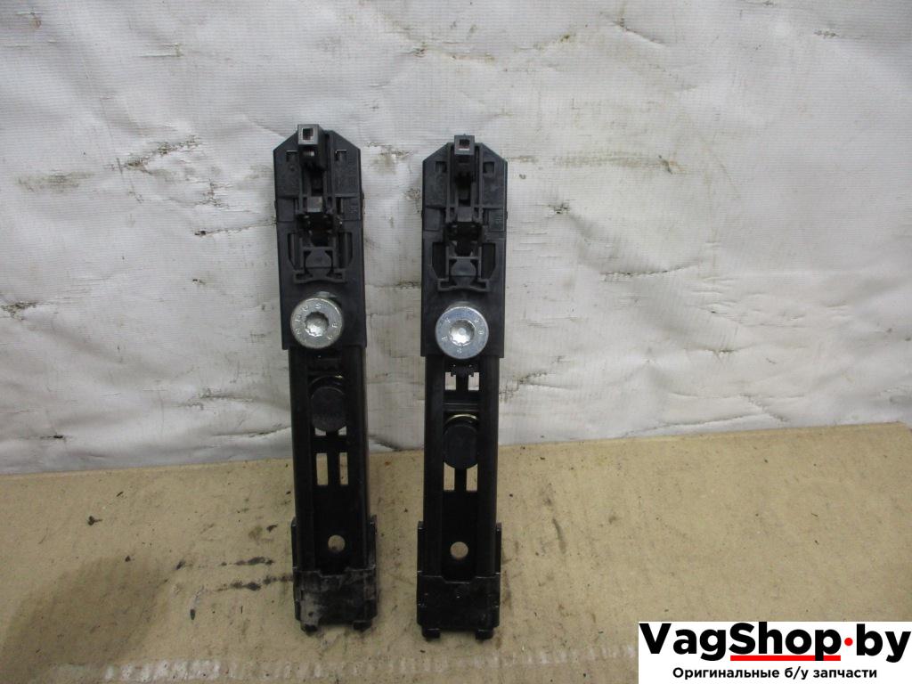 Механизм регулировки высоты ремня безопасности Volkswagen Passat B6 2006, 2.0 л., TDi, BKP, дизель, МКПП, черный, универсал, передний привод, 1T0857819 - фото №1