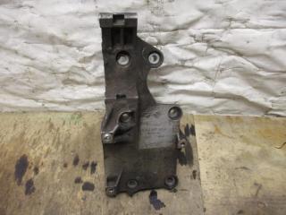 кронштейн двигателя Volkswagen Passat B6 2006, 2.0 л., TDi, BKP, дизель, МКПП, черный, универсал, передний привод, 03G903143A