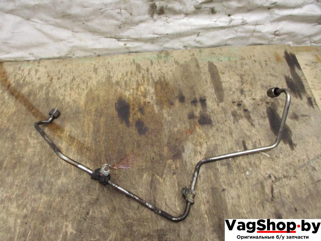 масляная трубка турбины Volkswagen Passat B6 2006, 2.0 л., TDi, BKP, дизель, МКПП, черный, универсал, передний привод, 038145771AG - фото №1