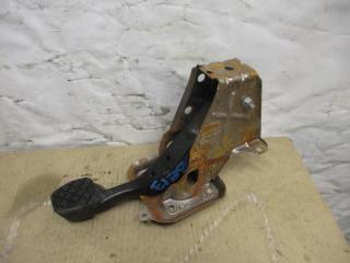 педаль тормоза Volkswagen Caddy 3 поколение [рестайлинг] 2011, 2.0 л., TDi, CFH, дизель, МКПП, белый, минивэн, передний привод, 1K1721117H