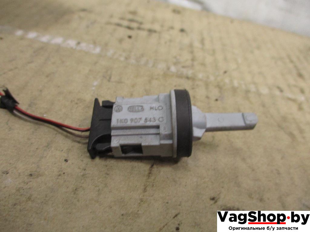 датчик температуры Volkswagen Passat B6 2009, 2.0 л., TDi, CBA, дизель, АКПП, белый, седан, передний привод, 1K0907543G - фото №1